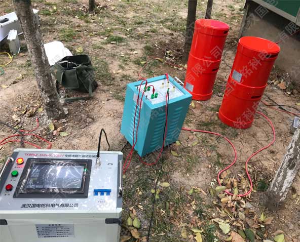 銘科電氣趕赴河南平頂山電業(yè)局進(jìn)行設(shè)備驗(yàn)收 銘科電氣趕赴河南平頂山電業(yè)局進(jìn)行設(shè)備驗(yàn)收